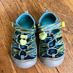 KEEN Unisex Little Kid Sandal